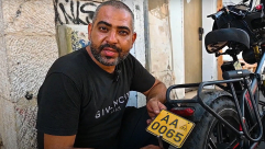 تقرير خاص .. قريباً: فرض تركيب لوحات ترخيص على الدراجات الكهربائية والسكوتر